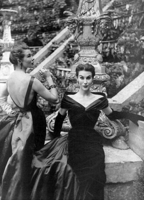 Bettina in Jacques Heim, Myrtle Crawford in Jean Desses, Vogue Paris, 1952