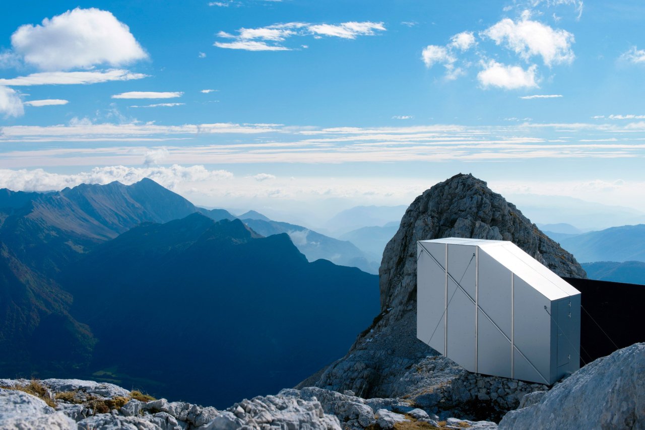 dezeen:  Precarious Alpine shelter by OFIS offers shelter to Slovenian climbers »