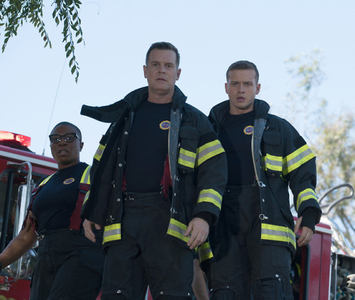 9-1-1:  “Under Pressure” episodic photos