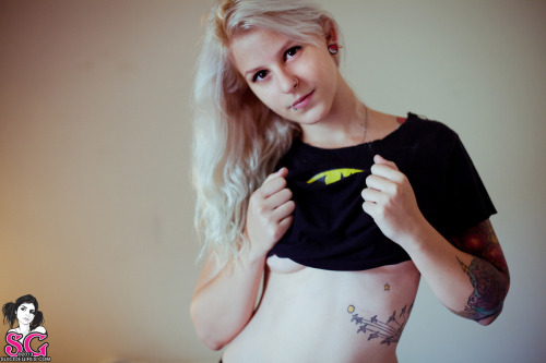 Sex sayhijoel:  Moz Suicide pictures