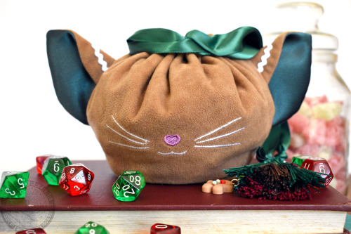 The Gingerbread Cat Bag A freshly baked kitty from the ovens of the Baker. While most gingerbre