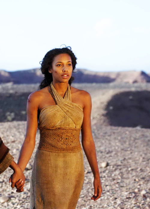 fuckyeahcostumedramas: Kylie Bunbury in ‘Tut’ (2015).  Dress for Rosabeth of Melfia.