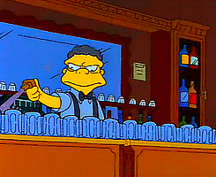 laredesbastaeinfinita:   Mas Simpsons aqui  Flambeado de Moe! 