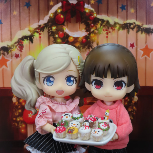 Makoto And Ann Hope You Enjoy Their Christmas Treats.