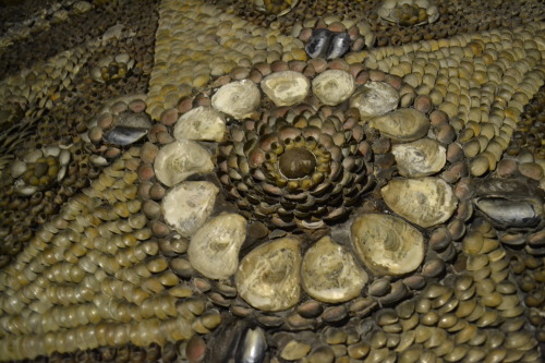 makemesmile30:The Shell Grotto in Margate; A cave that is completely covered with shells. It was so 