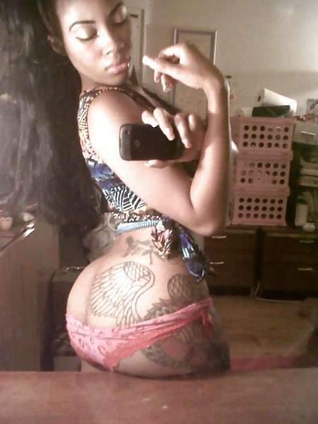 212booty69:  Sexiness….