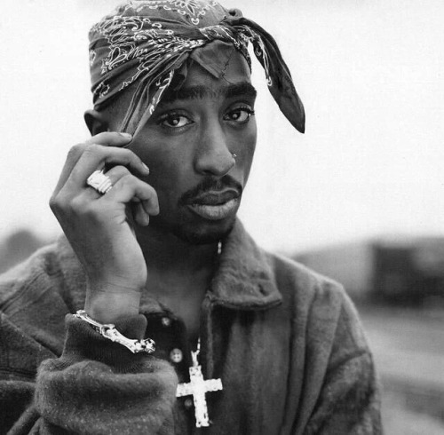 fuccnike:Makaveli