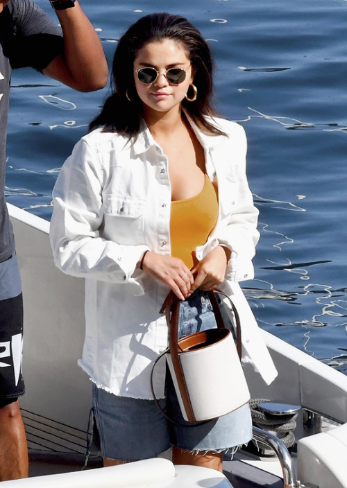 selenamgsource:Selena Gomez seen out and about in Amalfi Coast, Italy on July 24th, 2019.