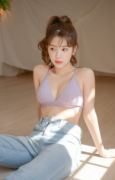 korean-dreams-girls:    Cha Yoo Jin - April 14, 2020 2nd Set   