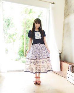 Hadouken33Ver-2:   Yuihorie_Official夏休み企画その２５♪ロングスカートです♪背が高くないので、普段はあまりはきません〜（笑）