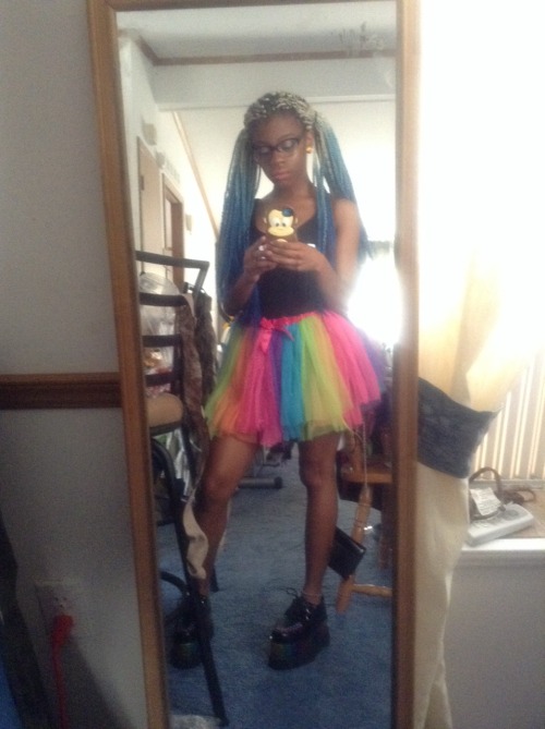 decaffeinated-sugar-cube:Look for me at Pride Today!!!!