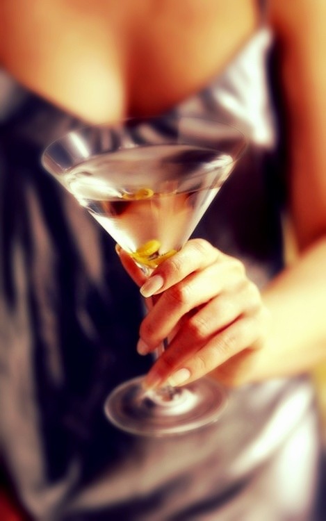 eros-addict:  It’s martini time! All. Night. Long. 💋