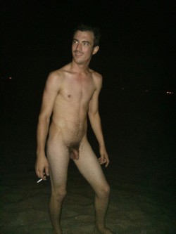 relads: invot:  Beach party  Follow Lads Reblogged - for the hottest lads. 