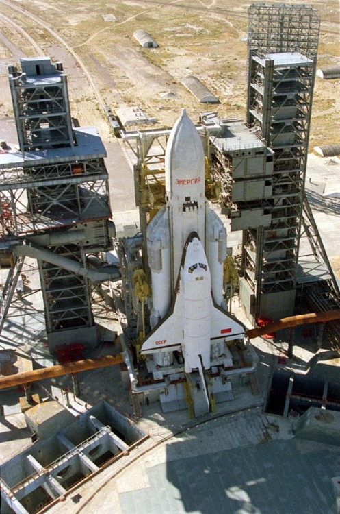 for-all-mankind:Energia-Buran on pad 110.