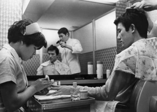 aozoramusume:Men’s Beauty School, Japan. 1960sPhotographer Hans Silvester