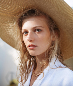 lombredesjeunesfilles:  cecy young