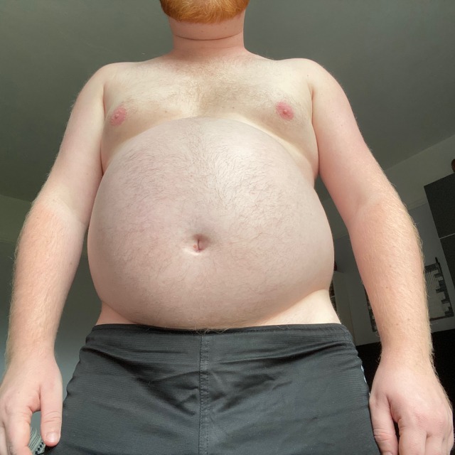 s-t-a-n-n-u-m-deactivated202202:Just to show you how poorly these house shorts fit