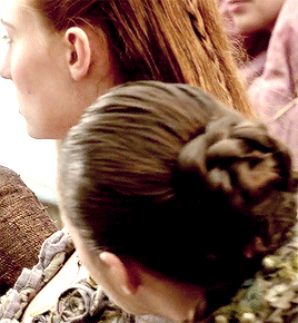 aryastarksource:Arya Meme: (3/3) Hairstyles ↳ Northern Braids