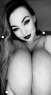 Porn titten666:Micky Bells Titten Voluptuous Micky photos