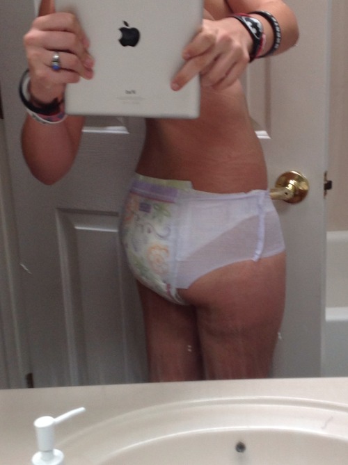 i-need-a-spanking:  Decided to be double diapered today just for more comfort and getting ready for the day :)