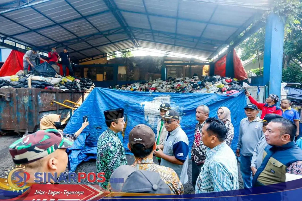 TPS Dekat SMPN 64 Dikeluhkan, Pemkot Bandung Janjikan Bersih Senin