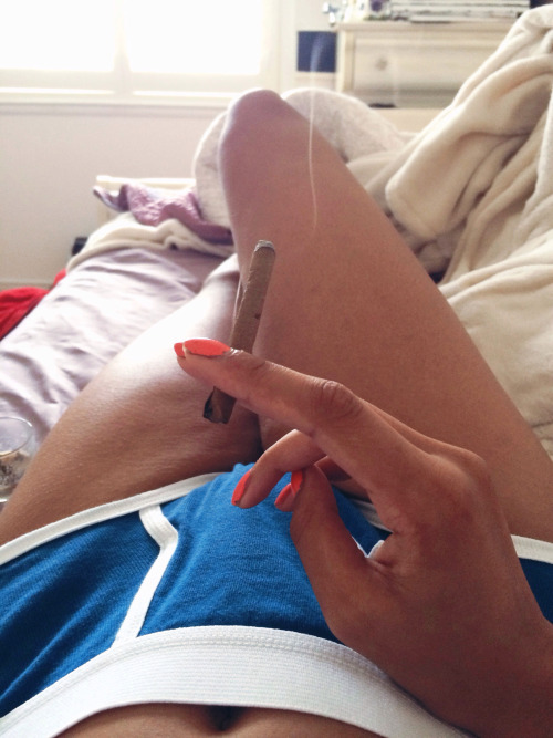 optim-st:  Smoking a blunt in my AA underwear is a good way to start a Friday morning