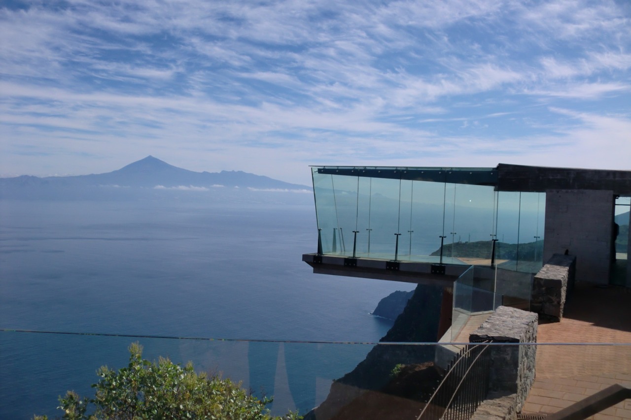 nonconcept:  Abrante Lookout, Santa Cruz de Tenerife, Spain by Jose Luis Bermejo
