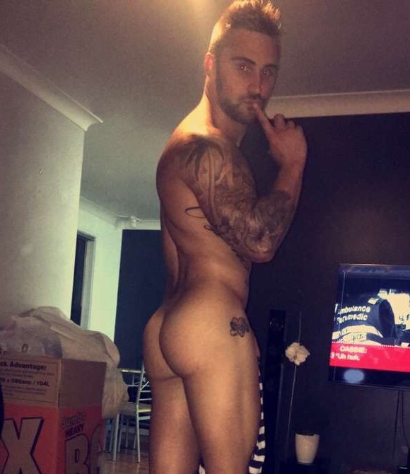 manrumpsxxx:  Follow Me For The Sexiest Rumps On Tumblr