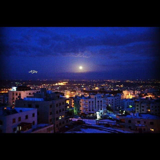 ahmadawad89:  The 1st night after the blizzard storm few weeks ago, Amman-Jordan.