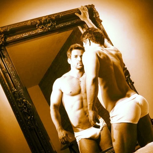 wtwhiteytighties:  Whitey Tighties!http://www.whiteytighties.com #wt #whiteytighties #thewhiteytightieboys #underwear #mens #undies #tightiewhiteys #briefs ##bubblebutt #bulge ##underwearmodel  #mirrormirroronthewall #reflection #white #maninthemirror