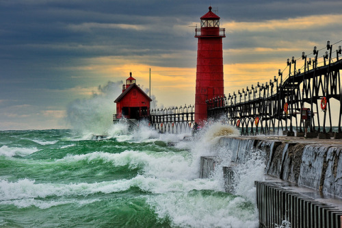 djferreira224:&ldquo;September Gale&rdquo; Grand Haven Breakwater Lighthouse is located in the harbor of Grand Haven, Mi