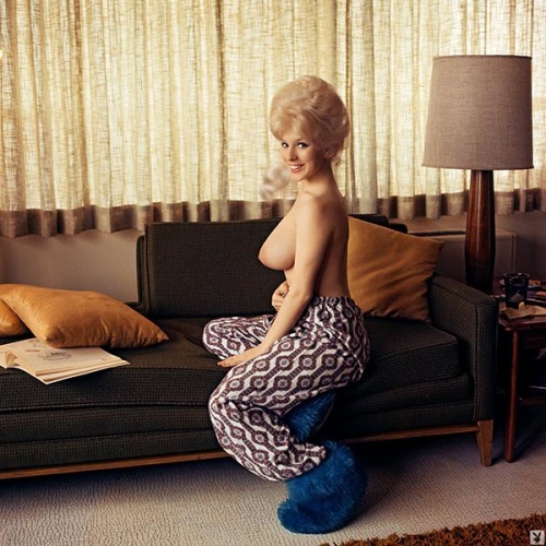 oldnudies: June Cochran