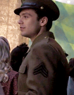 sovokiaccords:bucky barnes meme: outfits [¼]↳ WWII uniform