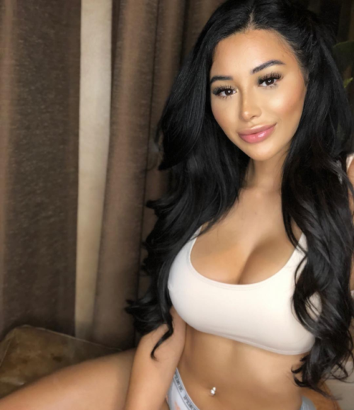 Bea | PlasticAsians.com
