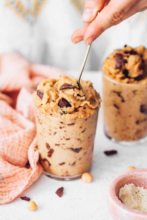 fullcravings:Edible Vegan Chickpea Cookie Dough