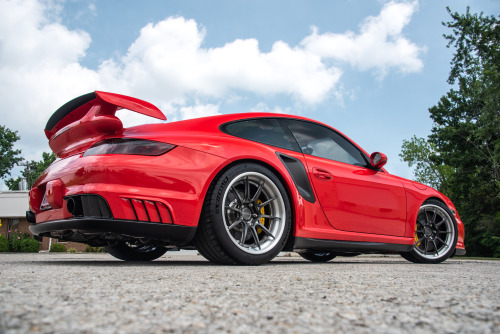 Guten Tag, hübsche Frau! The team at Eastside Auto Spa turned this 997 Porsche 911 GT2 into a real h