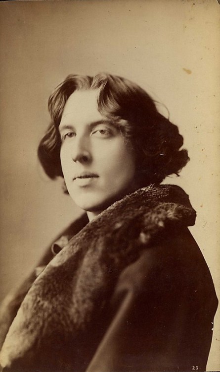 thevictorianlady-blog:Oscar Wilde photographed by Napoleon Sarony, 1882.These photographs were taken