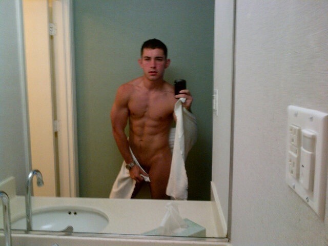 usthemme:  A sinful selfie! Follow Us,Them,Me