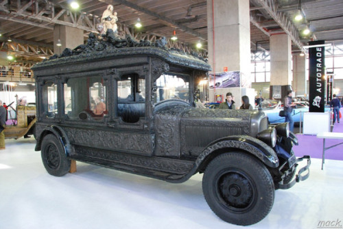 lulz-time:  Vintage and Antique Hearse Collection 