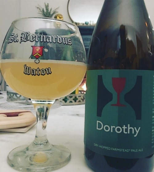 Dorothy (Dry-Hopped Farmstead Pale Ale) - @hillfarmstead - - - #drinkbeernow #beer #beerme #beerporn