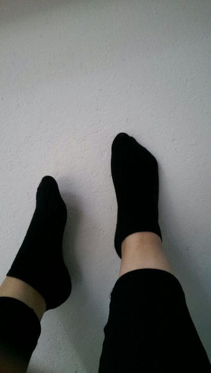 Love those cute tiny feet and the sexy black ankle socks!