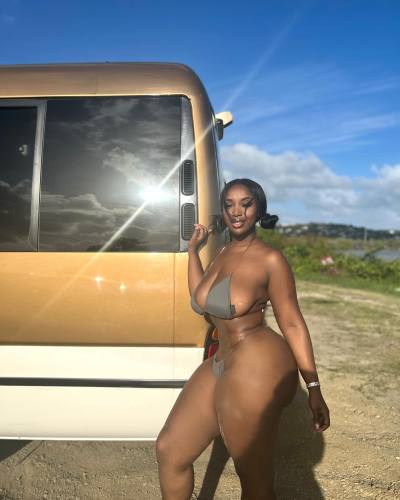 the-melanin-files: Beautiful and sexy 