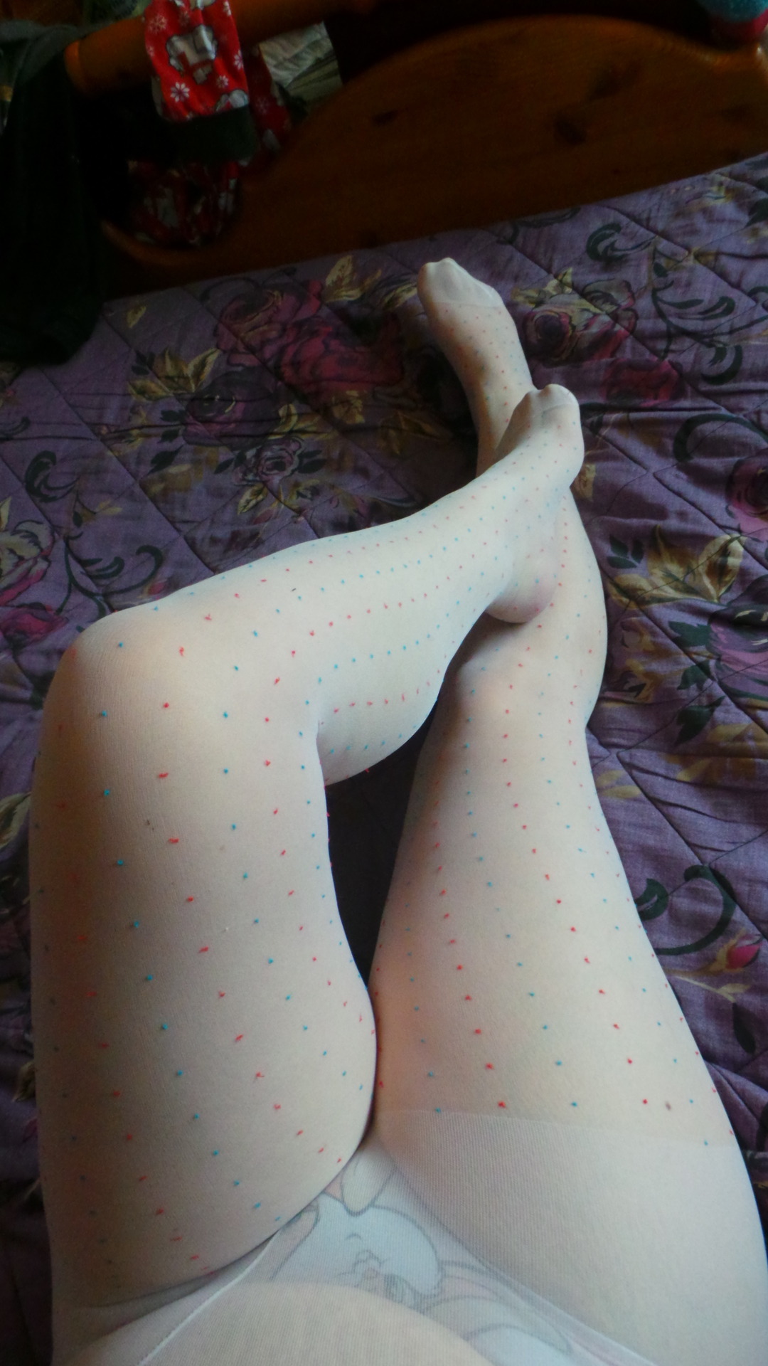 supernylonfeettights:  wife