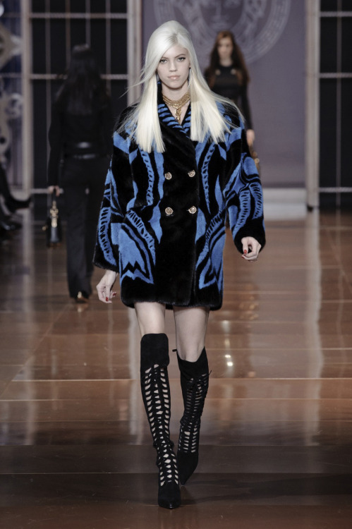 highqualityfashion:  Versace FW 14