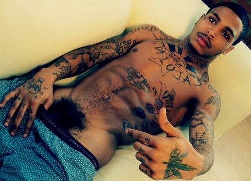 lovehairybushgdl:  So sexy dude