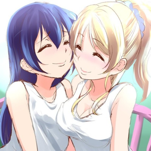 ✧･ﾟ: *✧ Cheek to Cheek ✧ *:･ﾟ✧♡  Characters ♡ : Uni Sonoda ♥ Eri Ayase♢  Anime ♢ : Love Live! School