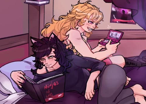 mysteriousgrave:bumblebee gals chilling