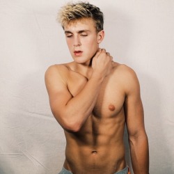 bootybulgeheaven:  Jake Paul