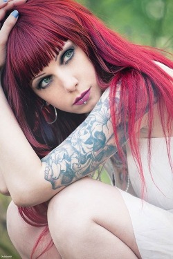 sexyinkgirls-mmm-so-nice:  More here Sexy Ink Girls - Mmmm, So