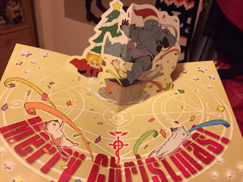 fma-merchandise:Merry Christmas, FMA fans! ↳ Fullmetal Alchemist pop-up Christmas card (Ed & Al 